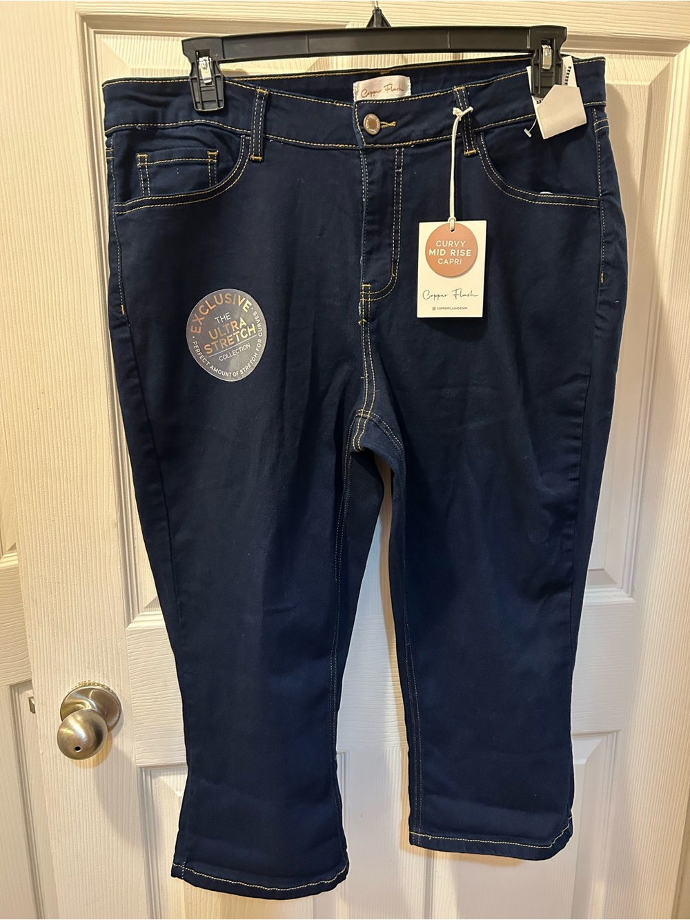 Copper Flash 18W Curvy Mid Rise Capri Denim Jeans Dark Blue Ultra Stretch NWT